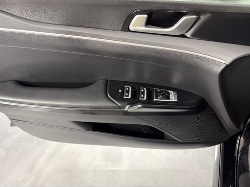 Used 2022 Kia K5 LXS FWD image 11