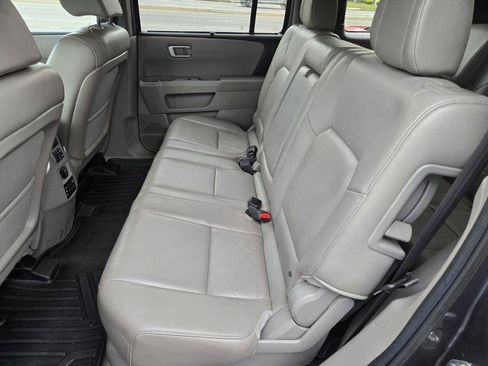 Used 2014 Honda Pilot Touring image 17