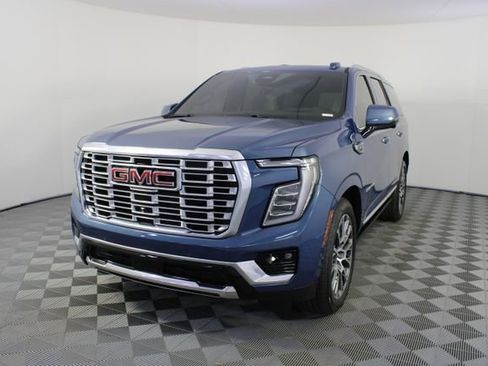 Used 2026 GMC Yukon Denali w/ Denali Reserve Package image 29