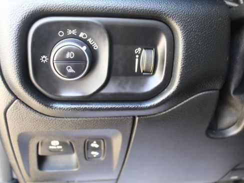 Used 2020 RAM 1500 Big Horn image 17