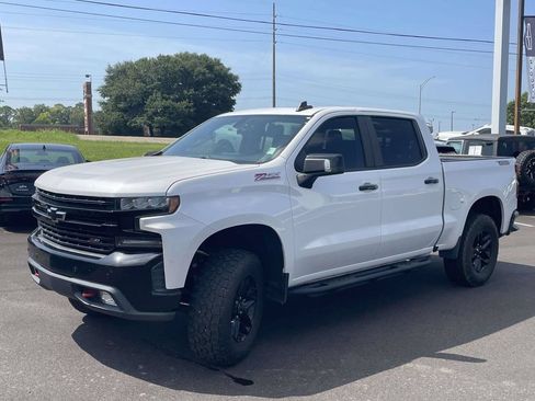 Used 2019 Chevrolet Silverado 1500 LT Trail Boss AWD/4WD image 7