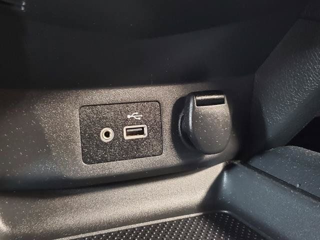 Used 2018 Nissan Rogue S AWD/4WD image 22