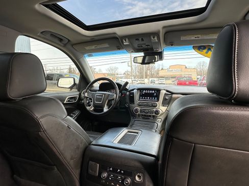 Used 2019 GMC Yukon Denali w/ Denali Ultimate Package image 30