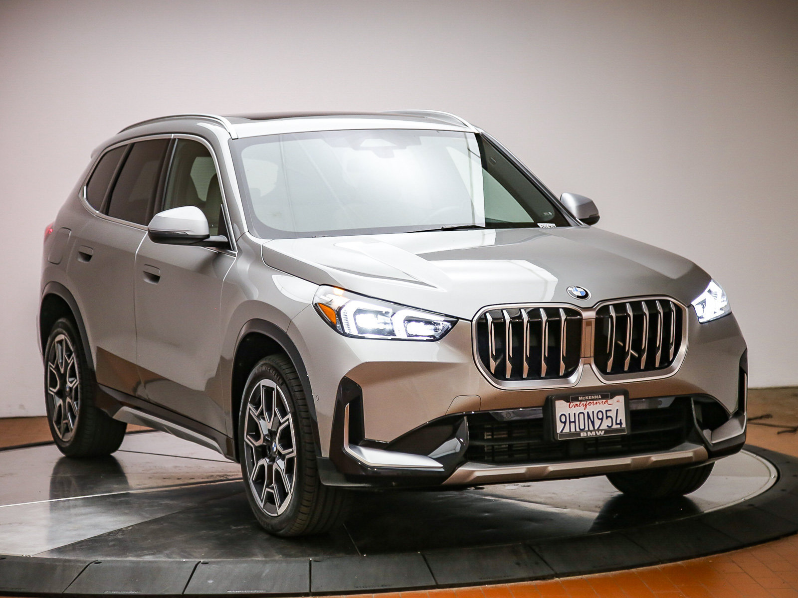 Certified 2023 BMW X1 xDrive28i w/ Convenience Package AWD/4WD image 6