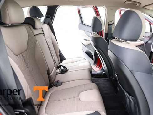Used 2023 Hyundai Santa Fe SEL FWD image 37