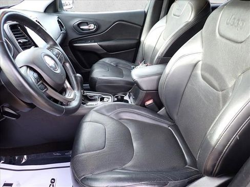 Used 2019 Jeep Cherokee Limited w/ Trailer Tow Group image 13