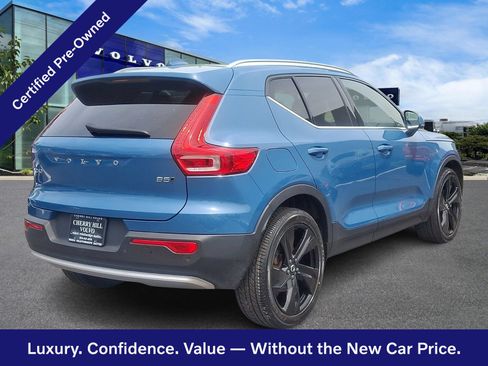 Certified 2023 Volvo XC40 B5 Plus w/ Climate Package AWD/4WD image 7