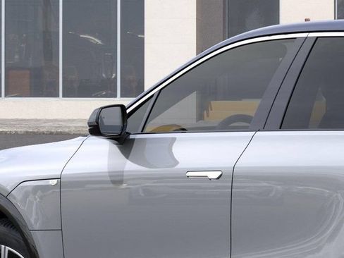 New 2026 Cadillac Lyriq Luxury AWD/4WD image 12