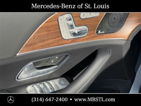 New 2025 Mercedes-Benz GLS 450 4MATIC image 11