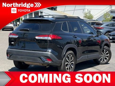 Used 2024 Toyota Corolla Cross AWD Hybrid w/ Moonroof Package image 4