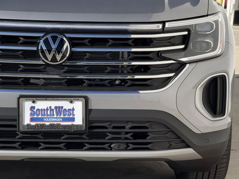New 2026 Volkswagen Atlas SE image 9