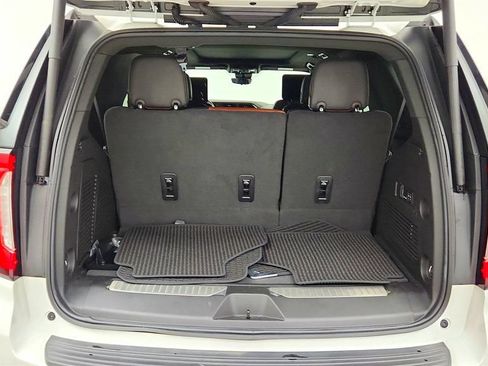 Used 2023 GMC Yukon Denali Ultimate AWD/4WD image 25