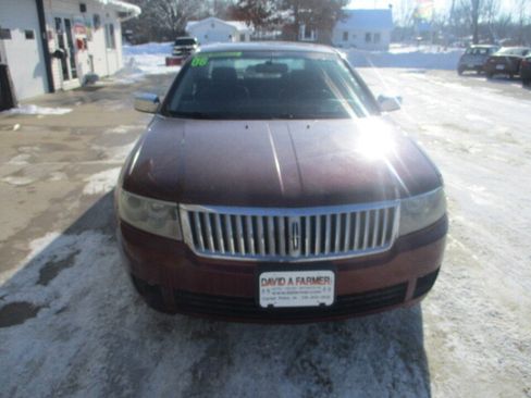 Used 2006 Lincoln Zephyr image 3