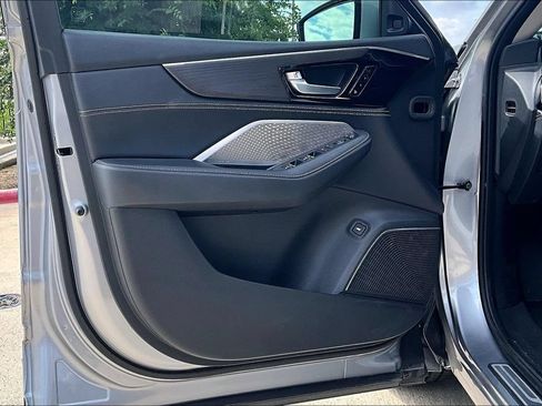 Used 2022 Acura MDX SH-AWD w/ Advance Package image 22