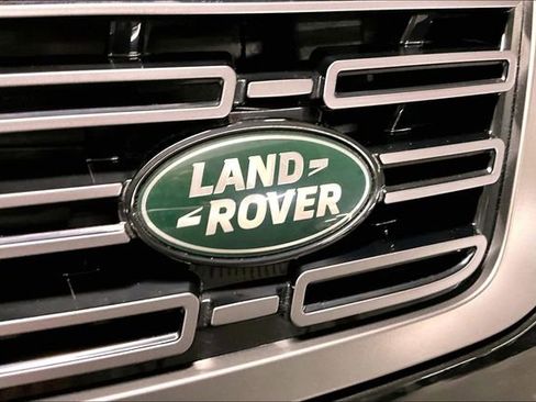 Certified 2025 Land Rover Range Rover Sport image 32