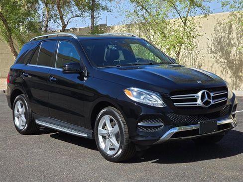 Used 2018 Mercedes-Benz GLE 350 w/ Premium 1 Package image 2