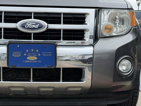 Used 2010 Ford Escape Limited AWD/4WD image 9