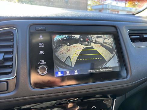 Used 2019 Honda HR-V EX image 32