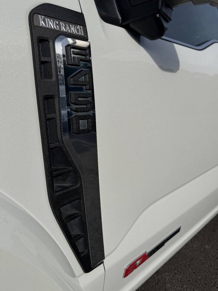 Used 2025 Ford F450 King Ranch w/ Chrome Package AWD/4WD image 55