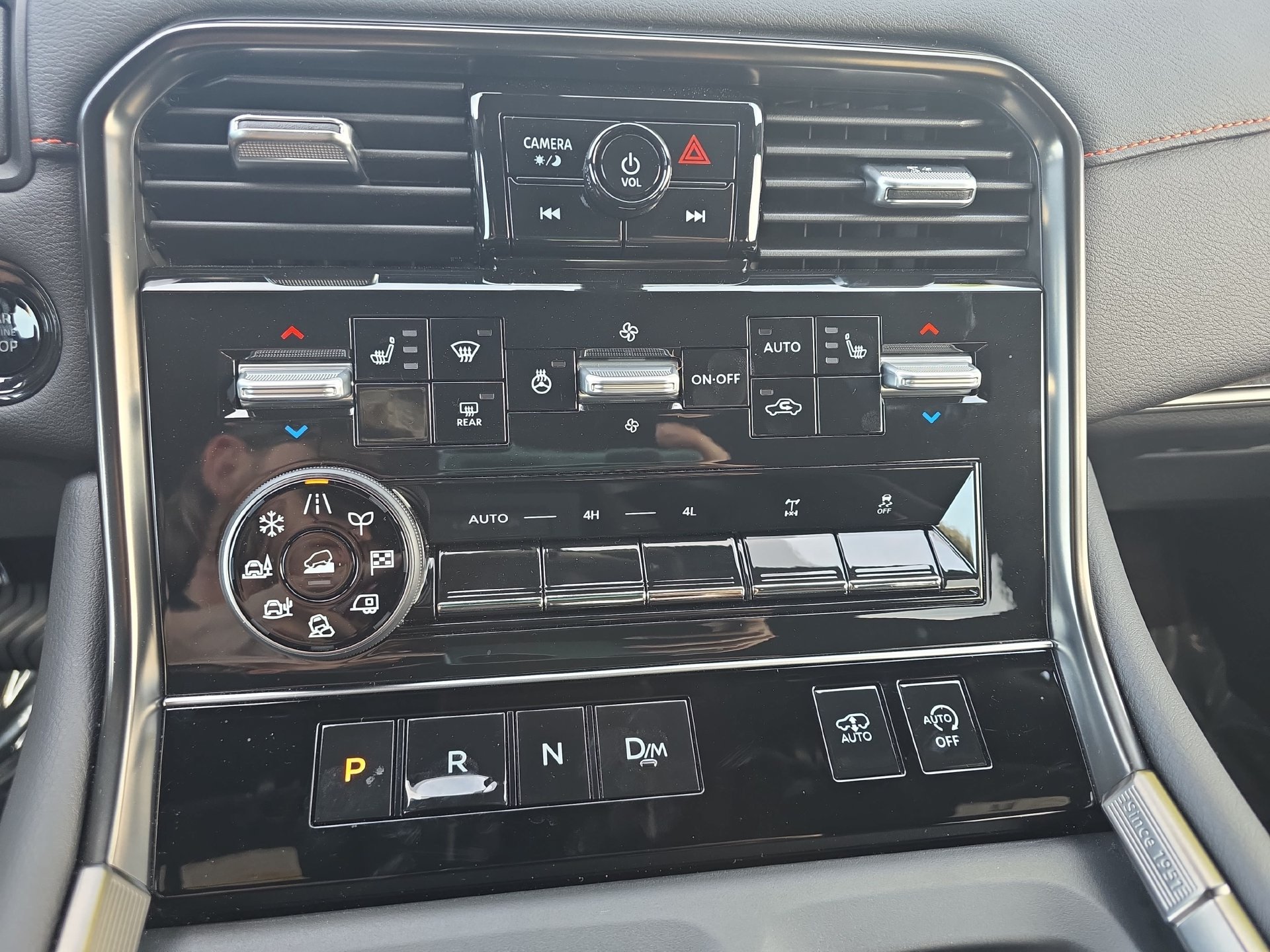 Used 2025 Nissan Armada PRO-4X AWD/4WD image 24