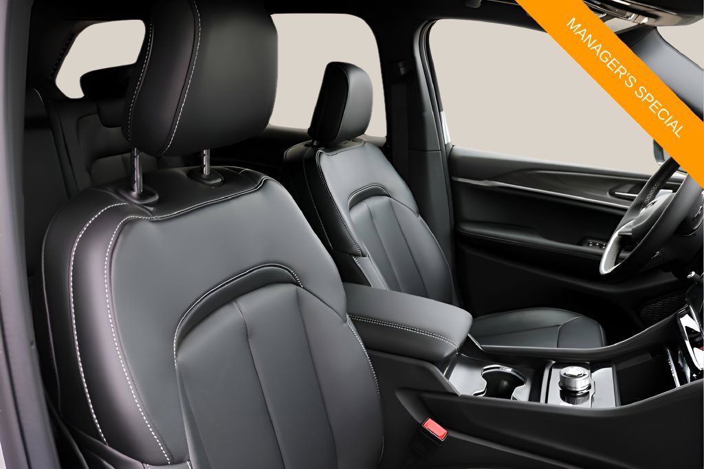 New 2026 Jeep Grand Cherokee Limited RWD image 19