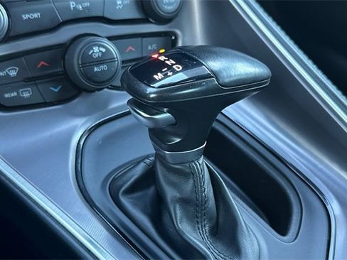 Certified 2022 Dodge Challenger GT image 19