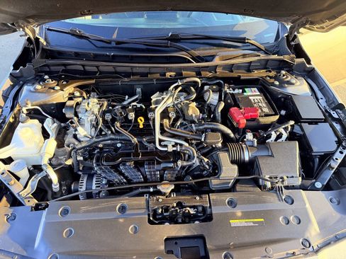 Used 2022 Nissan Altima 2.5 SV FWD image 25