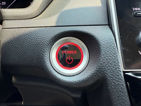 Used 2019 Honda Insight Touring image 31