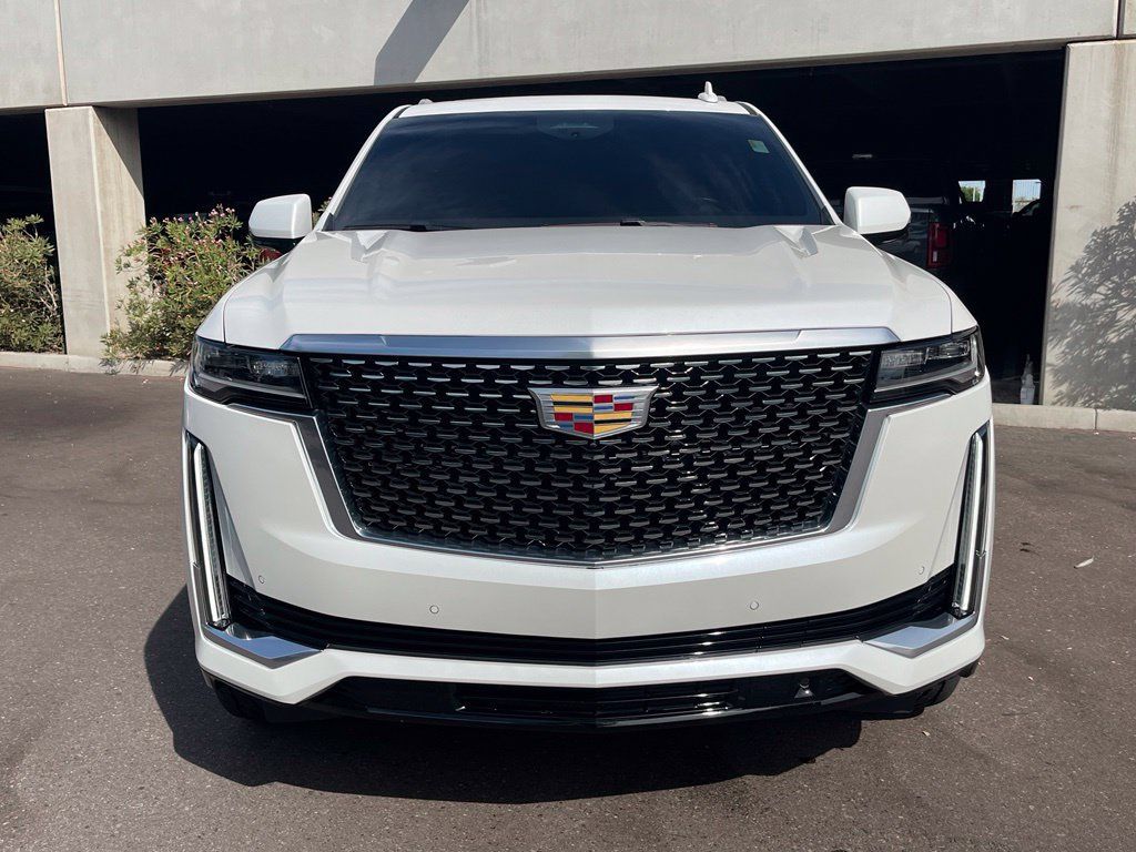 Used 2023 Cadillac Escalade Premium Luxury w/ Performance Package AWD/4WD image 3