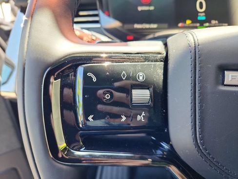 New 2026 Land Rover Range Rover Sport Dynamic SE AWD/4WD image 19