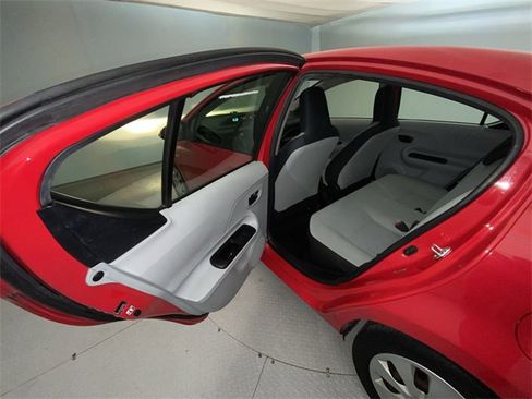 Used 2013 Toyota Prius C image 20