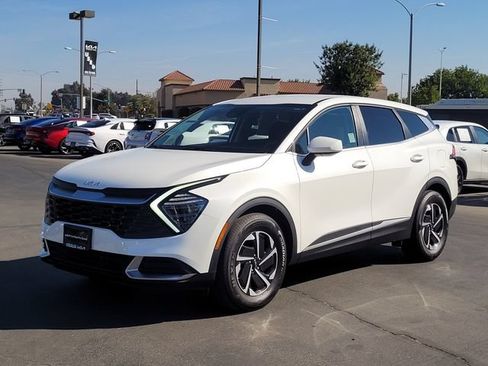 Certified 2025 Kia Sportage LX FWD image 10