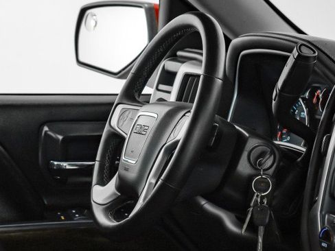 Used 2018 GMC Sierra 1500 SLE w/ SLE Value Package image 11