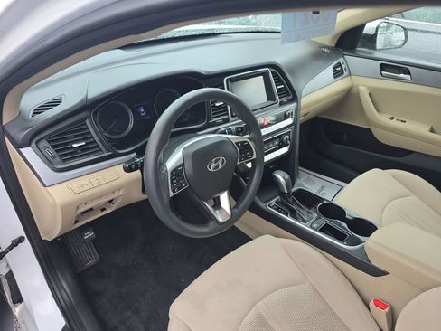 Used 2019 Hyundai Sonata SE FWD image 8