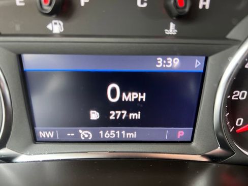 Used 2025 Chevrolet Blazer LT AWD/4WD image 20