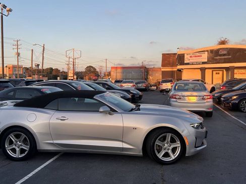 Used 2019 Chevrolet Camaro LT RWD image 14