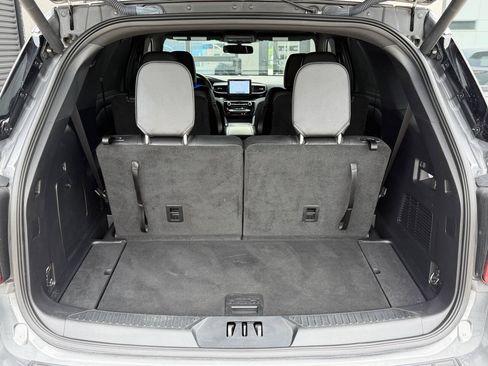 Used 2022 Ford Explorer ST AWD/4WD image 35