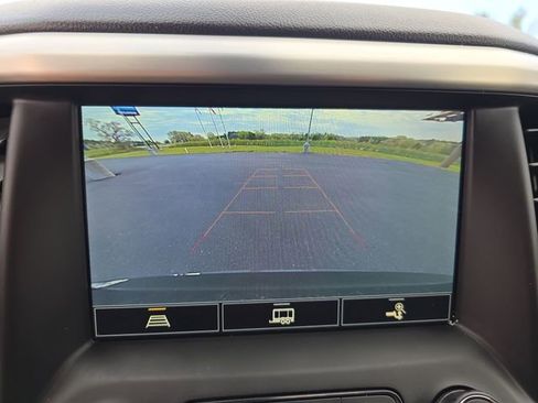 Used 2021 GMC Acadia SLT w/ Trailering Package AWD/4WD image 21