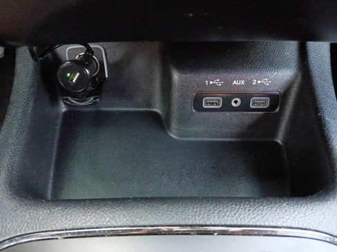 Used 2020 Dodge Durango R/T w/ Technology Group AWD/4WD image 6