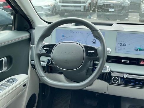 Used 2024 Hyundai Ioniq 5 Limited image 16