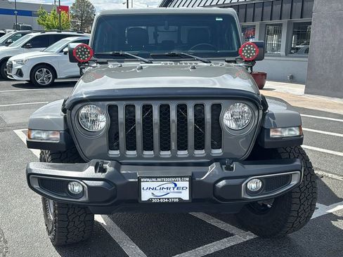 Used 2020 Jeep Gladiator Overland w/ Popular Equipment Package AWD/4WD image 8