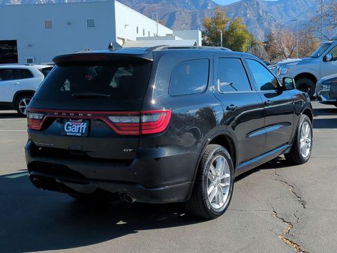 Used 2023 Dodge Durango GT image 3