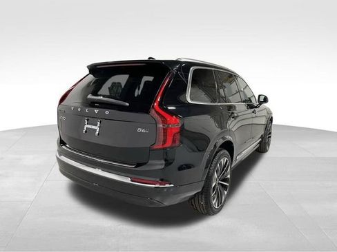 Used 2026 Volvo XC90 B6 Plus w/ Protection Package Premier image 7