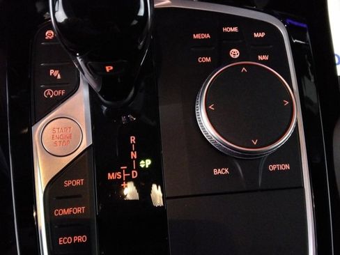 Used 2023 BMW X4 xDrive30i image 16