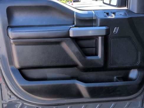 Used 2018 Ford F150 XLT w/ Equipment Group 302A Luxury image 14