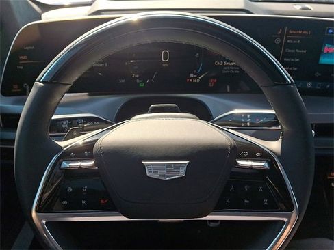 New 2026 Cadillac Vistiq Premium Luxury w/ LPO, Floor Liner Package image 17