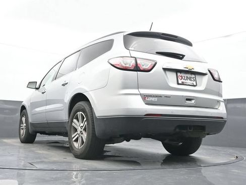 Used 2017 Chevrolet Traverse LT AWD/4WD image 29