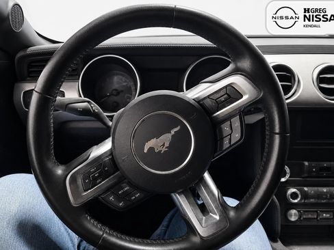 Used 2019 Ford Mustang GT w/ Black Accent Package RWD image 9