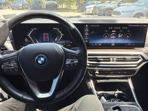 Used 2023 BMW i4 eDrive40 w/ Parking Assistance Package RWD image 11