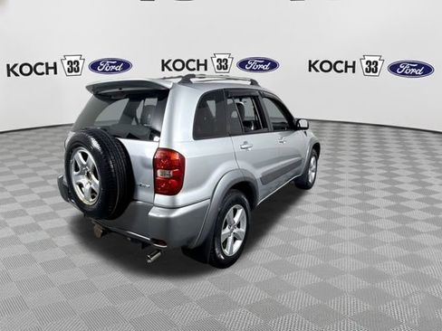 Used 2005 Toyota RAV4 4WD image 8